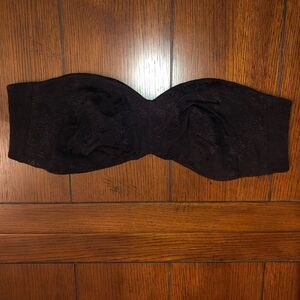 Black lace strapless bra